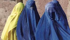 Burka dahil yüzü kapatan tüm kıyafetler bugünden itibaren giyilmeyecek: Sri Lanka 